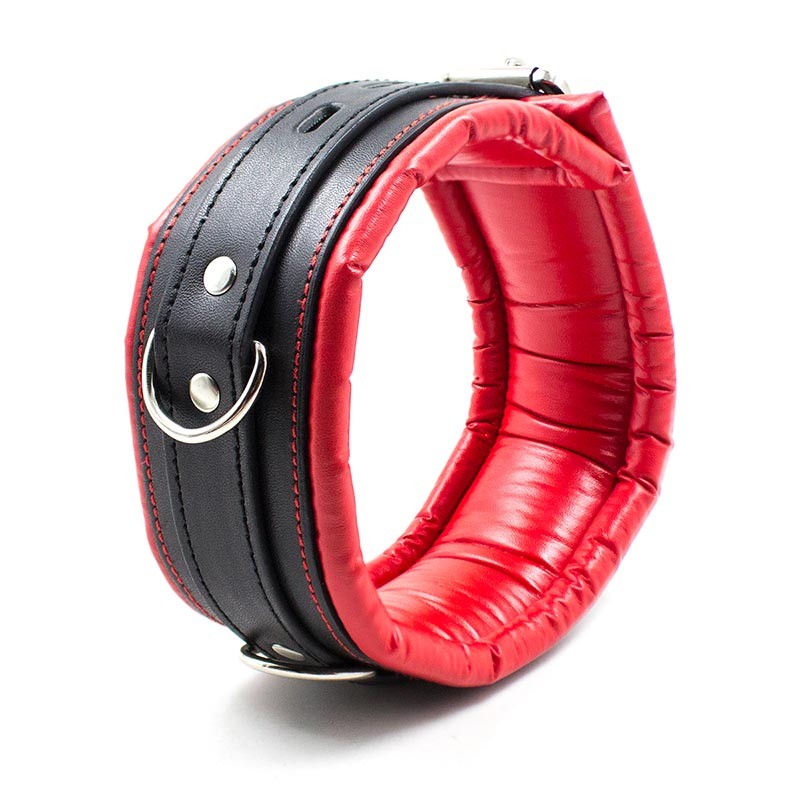 Red Room Collar con Cadena