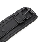 Dark Room Collar con Cadena