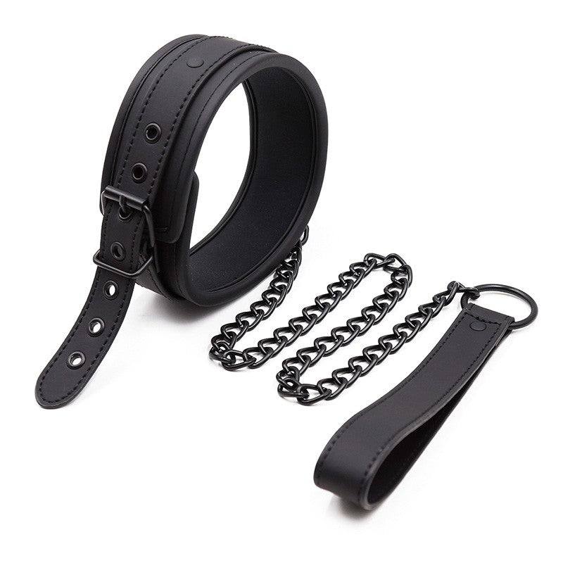 Dark Room Collar con Cadena Imagen principal del producto